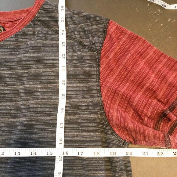 Acknowledge Striped V Neck T Shirt - Picture 4 of 5